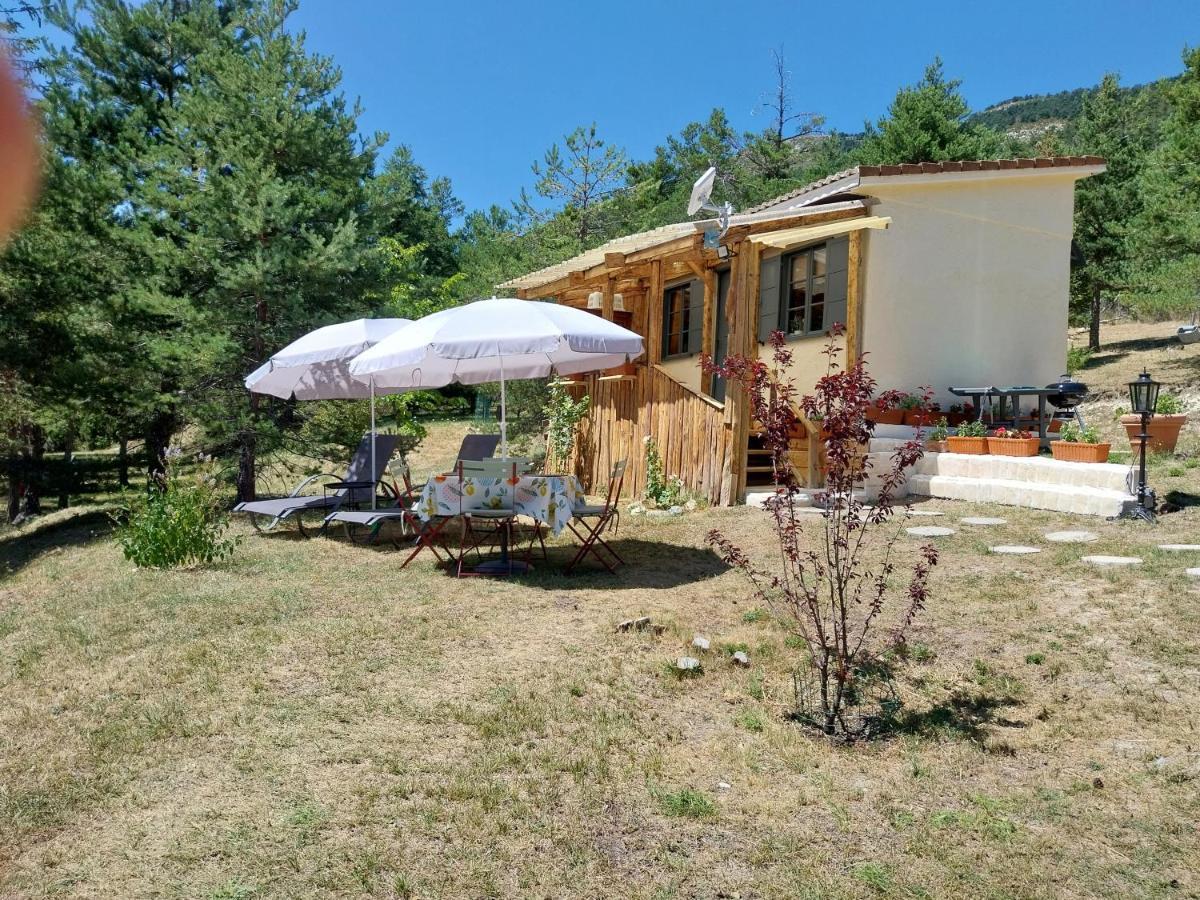 Petit Studio Dans La Prairie Saint-Auban  エクステリア 写真