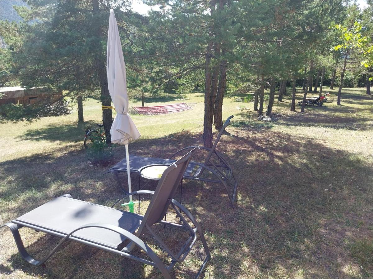 Petit Studio Dans La Prairie Saint-Auban  エクステリア 写真